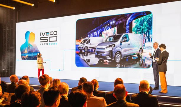 50xBeyond: IVECO świętuje 50-lat innowacji, dziedzictwa i włoskiej doskonałości