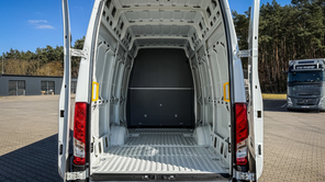 IVECO Daily 35S18 V VAN przewóz osób