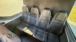 IVECO Daily 35S18 V VAN przewóz osób