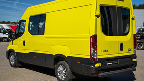 IVECO Daily 35S18HA8V VAN przewóz osób