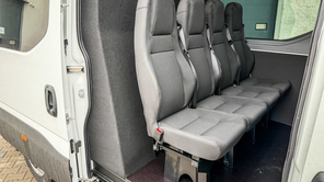 IVECO Daily 35S16A8 V VAN przewóz osób