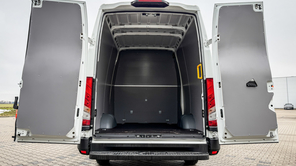 IVECO Daily 35S16A8 V VAN przewóz osób