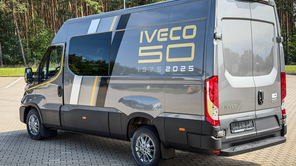 IVECO Daily 35S16A8 V VAN przewóz osób