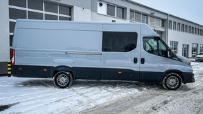 IVECO Daily 35S18A8 V VAN przewóz osób