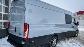 IVECO Daily 35S18A8 V VAN przewóz osób