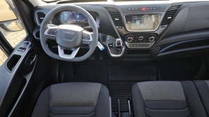 IVECO Daily 35S18A8 V VAN przewóz osób