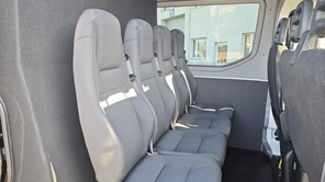 IVECO Daily 35S18A8 V VAN przewóz osób